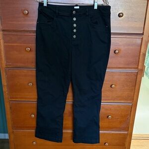 GAP Women's Crop Flare Black Jeans